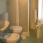 Palace 3*