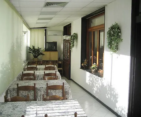 Palace 3* פינאלה ליגורה